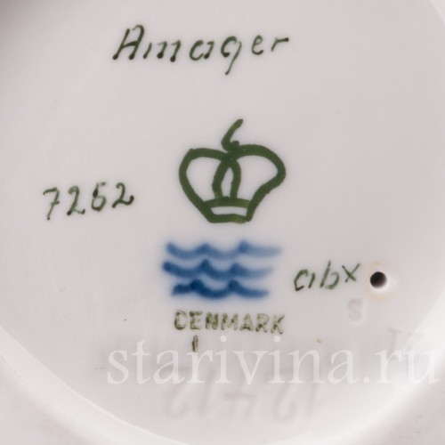 Фарфоровая статуэтка Девочка из Амагера, Royal Copenhagen, Дания, пер. пол. 20 в.