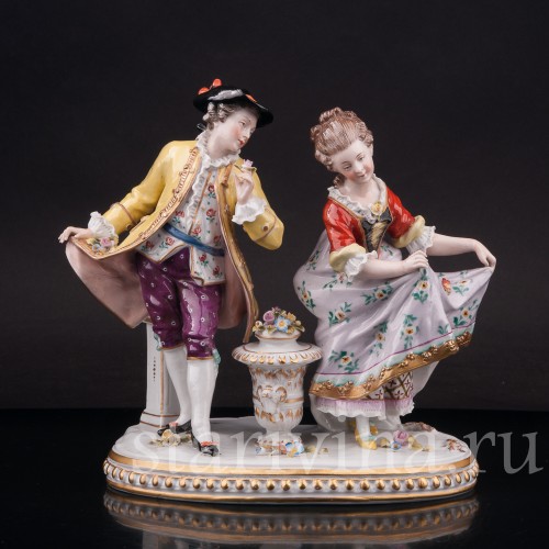 Фарфоровая статуэтка Влюбленная пара у вазона, Sitzendorf, Германия, пер. пол. 20 в.