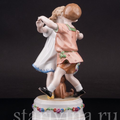 Фигурка из фарфора Танцующие дети E. A. Muller, Германия, 1890-1927 гг.