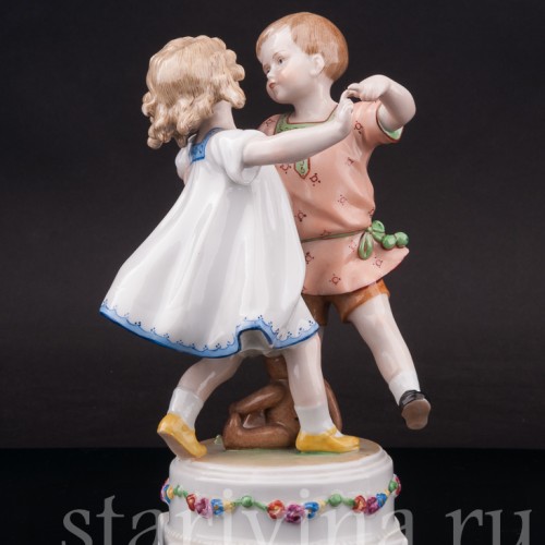 Фигурка из фарфора Танцующие дети E. A. Muller, Германия, 1890-1927 гг.