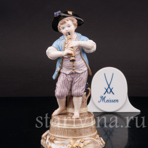 Статуэтка из фарфора Мальчик с флейтой на бочке, Meissen, Германия, сер. 19 - нач. 20 вв.
