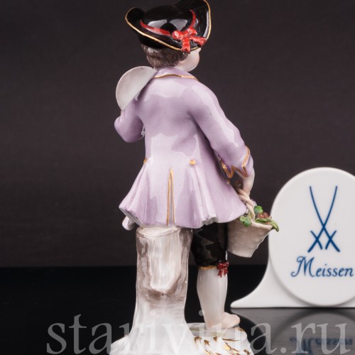 Фарфоровая статуэтка Мальчик с мотыгой, Meissen, Германия, сер. 19 - нач. 20 вв.