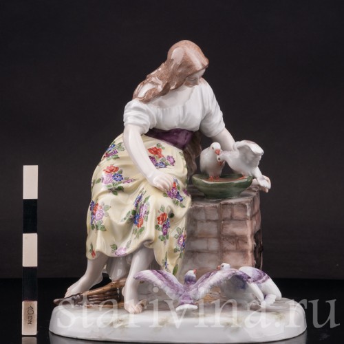 Фарфоровая статуэтка девушки Золушка Meissen, Германия, кон. 19 - нач. 20 вв.