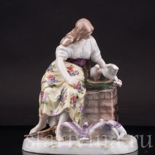 Фарфоровая статуэтка девушки Золушка Meissen, Германия, кон. 19 - нач. 20 вв.