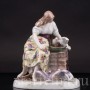Фарфоровая статуэтка девушки Золушка Meissen, Германия, кон. 19 - нач. 20 вв.