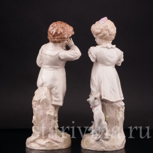 Парные фарфоровые статуэтки Мальчик с собачкой и девочка с кошкой, Royal Rudolstadt, Германия, кон. 19 - нач. 20 вв.