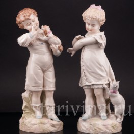 Парные фарфоровые статуэтки Мальчик с собачкой и девочка с кошкой, Royal Rudolstadt, Германия, кон. 19 - нач. 20 вв.