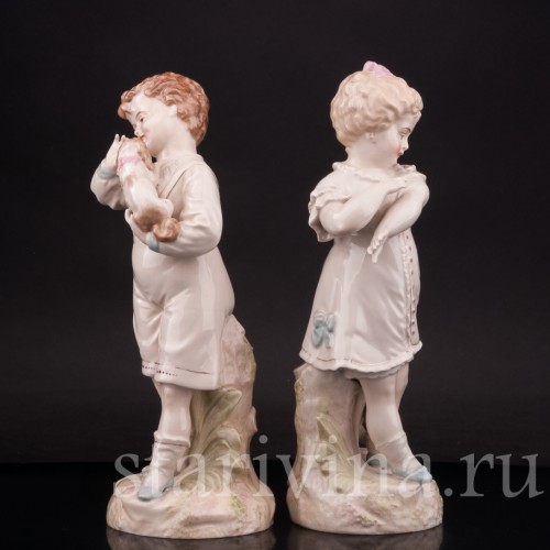 Парные фарфоровые статуэтки Мальчик с собачкой и девочка с кошкой, Royal Rudolstadt, Германия, кон. 19 - нач. 20 вв.