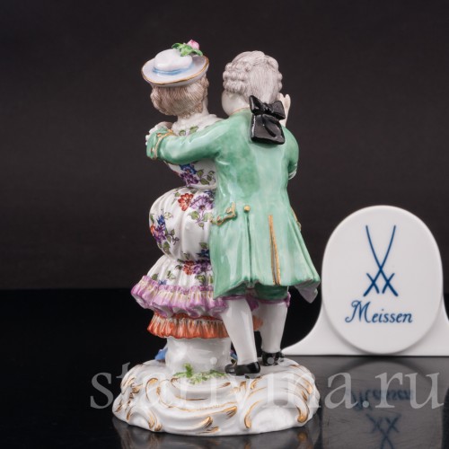 Фарфоровая статуэтка Обнимающаяся пара, Meissen, Германия, кон. 19 - нач. 20 вв.