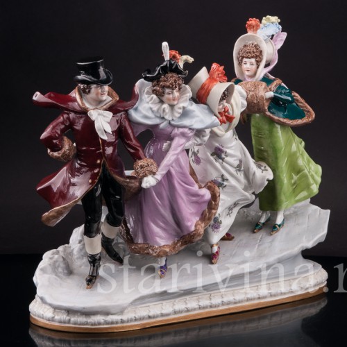 Фарфоровая композиция Зима, весёлая прогулка на коньках, Scheibe-Alsbach, Германия, вт. пол. 20 в.