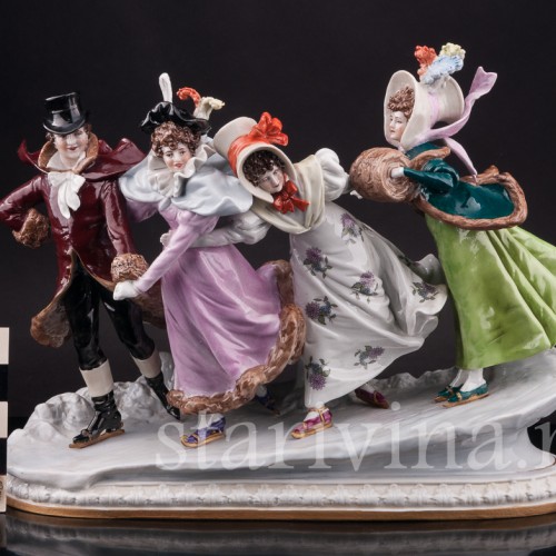 Фарфоровая композиция Зима, весёлая прогулка на коньках, Scheibe-Alsbach, Германия, вт. пол. 20 в.