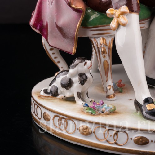 Фарфоровая композиция Ухаживание, кружевная, Volkstedt, Германия, до 1935 года.