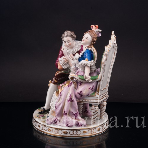 Фарфоровая композиция Ухаживание, кружевная, Volkstedt, Германия, до 1935 года.