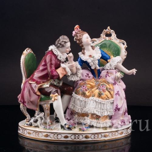 Фарфоровая композиция Ухаживание, кружевная, Volkstedt, Германия, до 1935 года.