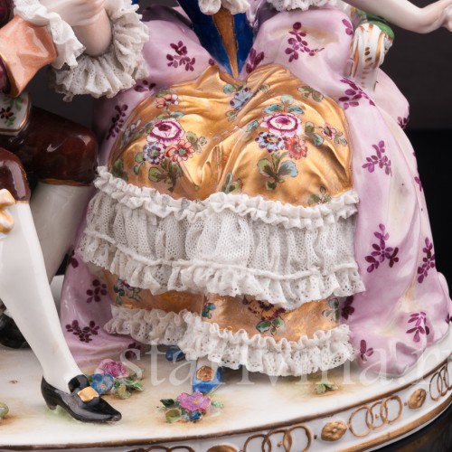 Фарфоровая композиция Ухаживание, кружевная, Volkstedt, Германия, до 1935 года.