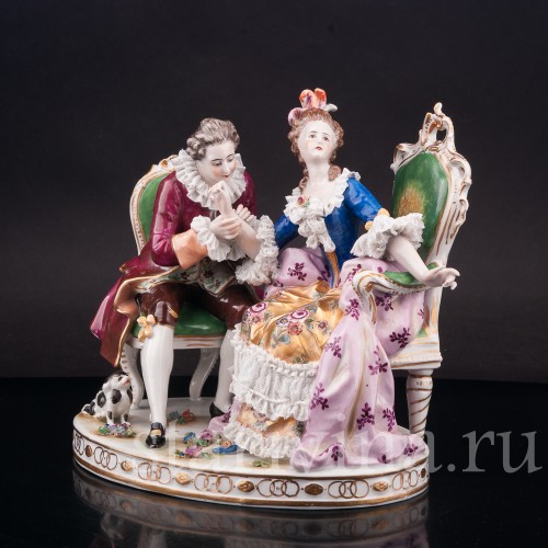 Фарфоровая композиция Ухаживание, кружевная, Volkstedt, Германия, до 1935 года.