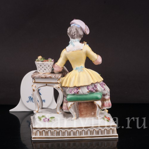 Фарфоровая фигурка Дама с цветами, аллегория обоняния, Meissen, Германия, 1934-48 гг.