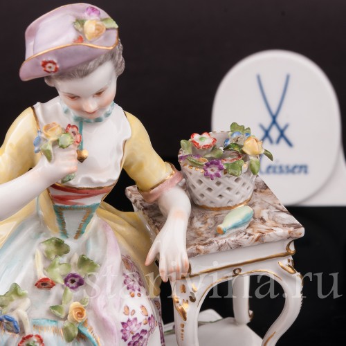 Фарфоровая фигурка Дама с цветами, аллегория обоняния, Meissen, Германия, 1934-48 гг.