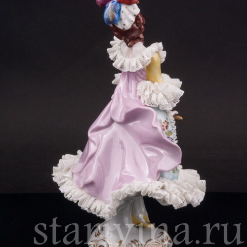 Фарфоровая статуэтка Девушка с веером, кружевная, Volkstedt, Германия, вт. пол. 20 в.