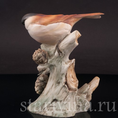 Фигурка птицы из фарфора Синица на еловой ветке, Tay, Италия, вт. пол. 20 в.