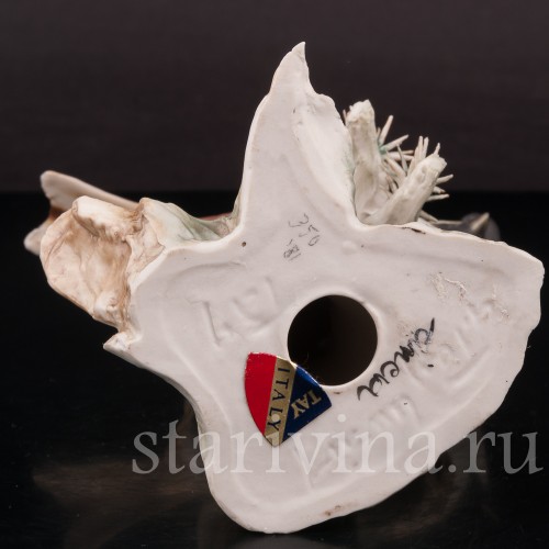 Фигурка птицы из фарфора Синица на еловой ветке, Tay, Италия, вт. пол. 20 в.