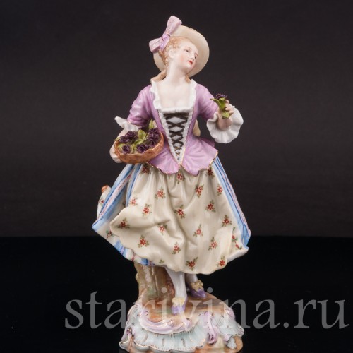 Фарфоровая статуэтка девушки Продавщица цветов, Германия, кон.19, нач. 20 вв.