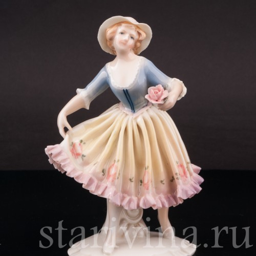 Фигурка из фарфора Девушка с цветком, Karl Ens, Германия, 1920-30 гг.