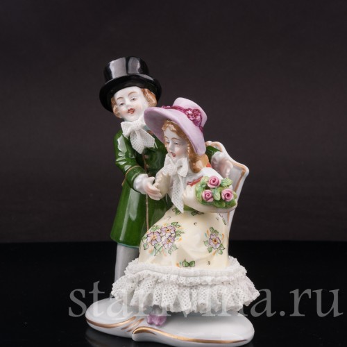 Фигурка из фарфора Пара детей, кружевная, Sitzendorf, Германия, вт. пол. 20 в.