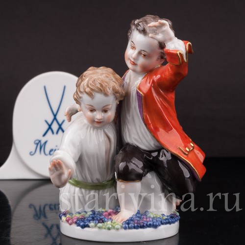 Фигурка из фарфора Дети, давящие виноград, Meissen, Германия, пер. пол. 20 в.