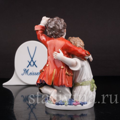 Фигурка из фарфора Дети, давящие виноград, Meissen, Германия, пер. пол. 20 в.