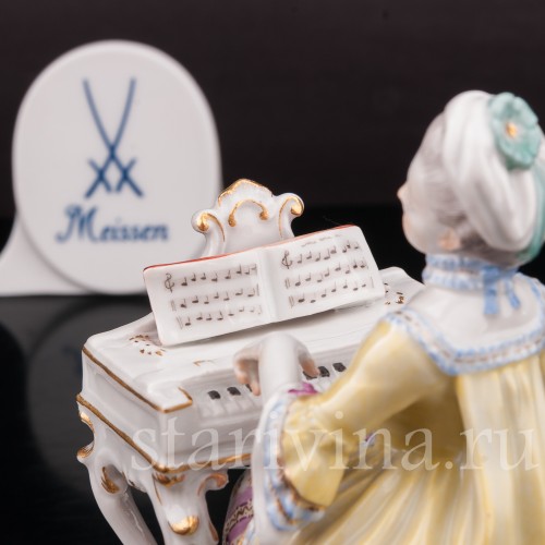 Фарфоровая статуэтка Девушка у клавесина, аллегория слуха, Meissen, Германия, 1949 г.