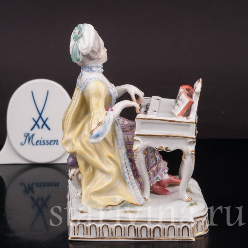 Фарфоровая статуэтка Девушка у клавесина, аллегория слуха, Meissen, Германия, 1949 г.