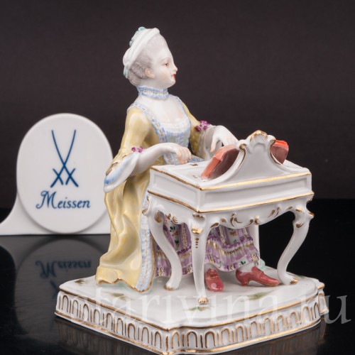 Фарфоровая статуэтка Девушка у клавесина, аллегория слуха, Meissen, Германия, 1949 г.
