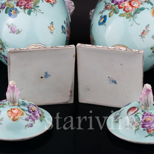 Парные фарфоровые вазы Розы и тюльпаны, Helena Wolfsohn, Германия, 1875-83 гг.