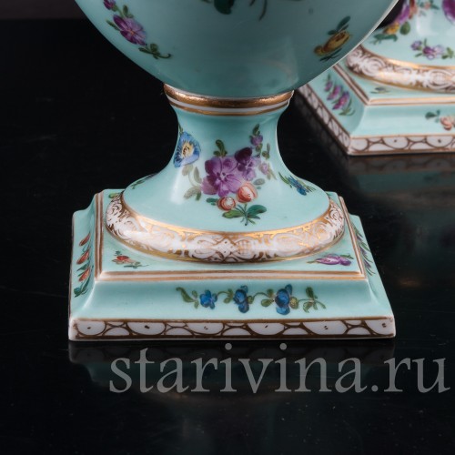 Парные фарфоровые вазы Розы и тюльпаны, Helena Wolfsohn, Германия, 1875-83 гг.