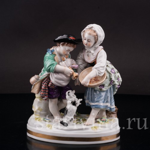 Фарфоровая статуэтка Дети с собачкой, Volkstedt, Германия, кон. 19 - нача. 20 вв.