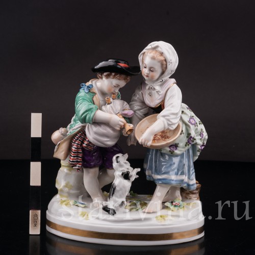 Фарфоровая статуэтка Дети с собачкой, Volkstedt, Германия, кон. 19 - нача. 20 вв.