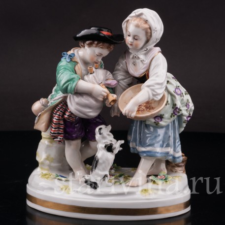 Фарфоровая статуэтка Дети с собачкой, Volkstedt, Германия, кон. 19 - нача. 20 вв.