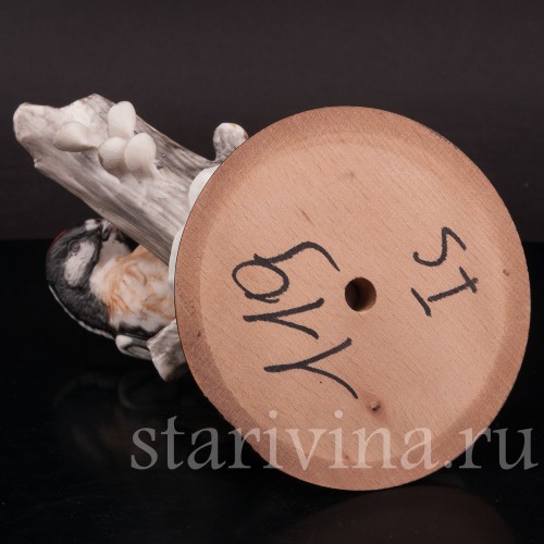 Статуэтка птицы из фарфора Дятел, Capodimonte, Италия, сер. 20 в.