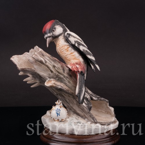 Статуэтка птицы из фарфора Дятел, Capodimonte, Италия, сер. 20 в.