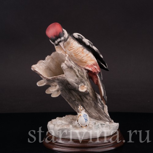 Статуэтка птицы из фарфора Дятел, Capodimonte, Италия, сер. 20 в.