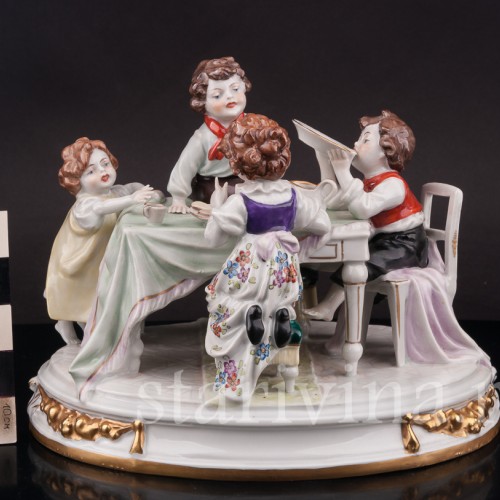 Фарфоровая композиция За столом, Scheibe-Alsbach, Германия, сер. 20 в.