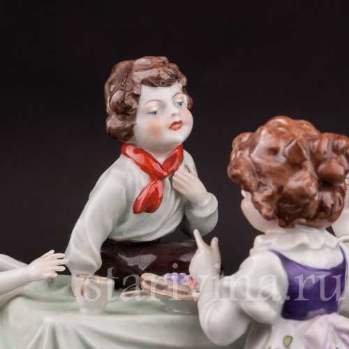 Фарфоровая композиция За столом, Scheibe-Alsbach, Германия, сер. 20 в.