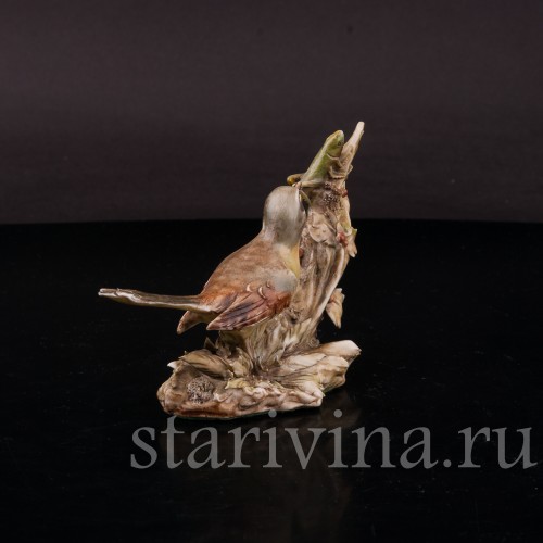 Фигурка птицы из фарфора Горная трясогузка и кузнечик Antonio Borsato, Италия, сер. 20 в.