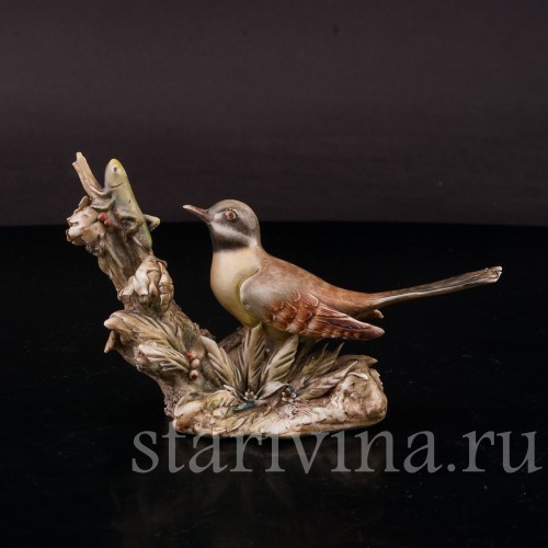 Фигурка птицы из фарфора Горная трясогузка и кузнечик Antonio Borsato, Италия, сер. 20 в.