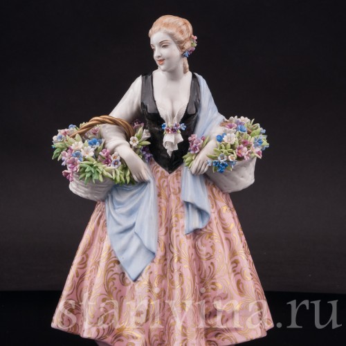 Фарфоровая фигурка девушки Цветочница, Luigi Fabris, Италия, пер. пол. 20 в.