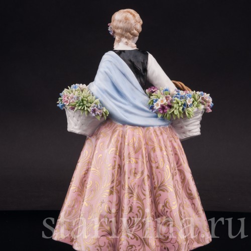 Фарфоровая фигурка девушки Цветочница, Luigi Fabris, Италия, пер. пол. 20 в.