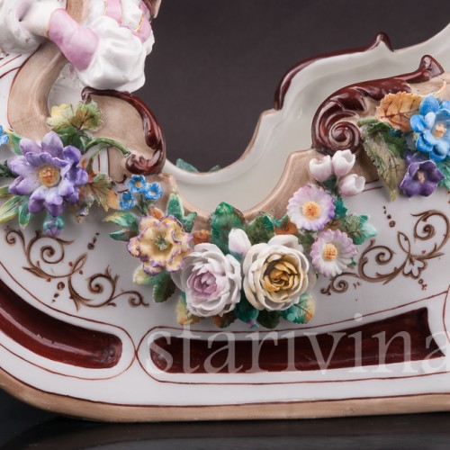 Статуэтка из фарфора Девочка на санях, Scheibe-Alsbach, Германия, кон. 19 - нач. 20 вв.