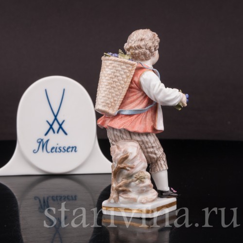 Фарфоровая статуэтка Мальчик с корзиной винограда, Meissen, Германия, сер. 19 - нач. 20 вв.