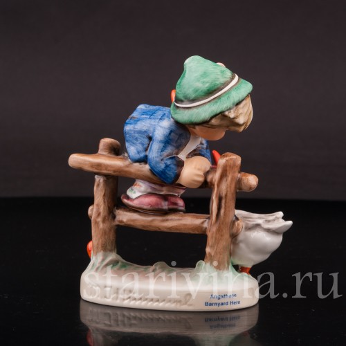 Фарфоровая фигурка Маленький трусишка, Goebel, Германия, 1990 гг.